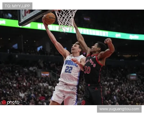 班凯罗砍下28分11篮板 小瓦格纳贡献25分6助攻 魔术客场大胜奇才